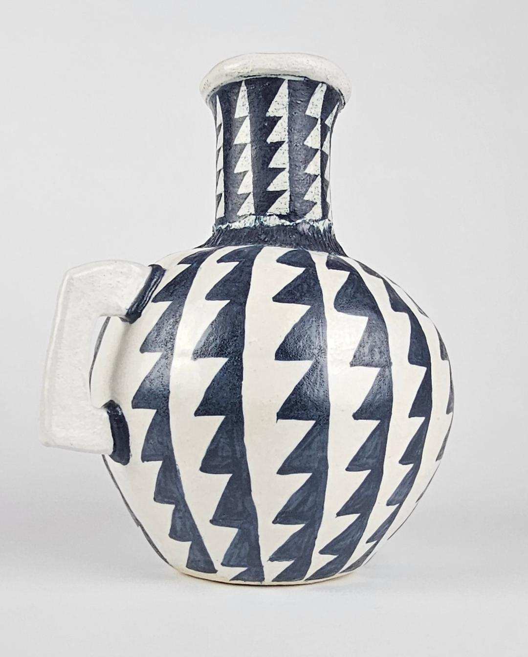 Roaring 20's Art Deco Pot